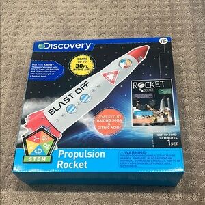 Discovery Learning Rocket Kit Red and White